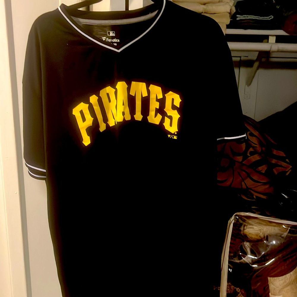 Fanatics MLB Pirates 2XL Shirt